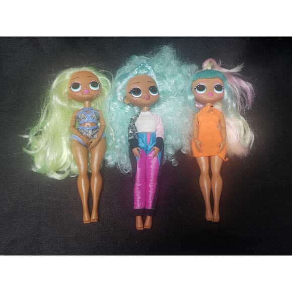 MGA Entertainment LOL Lady Diva, Winter Chill Icy Gurl Candylicious Fashion Doll - Picture 2 of 7